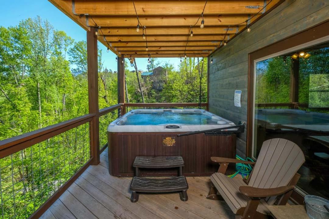 Mountain Time Villa Gatlinburg Exterior photo